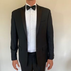 Tailor made tuxedo for tall, slender man